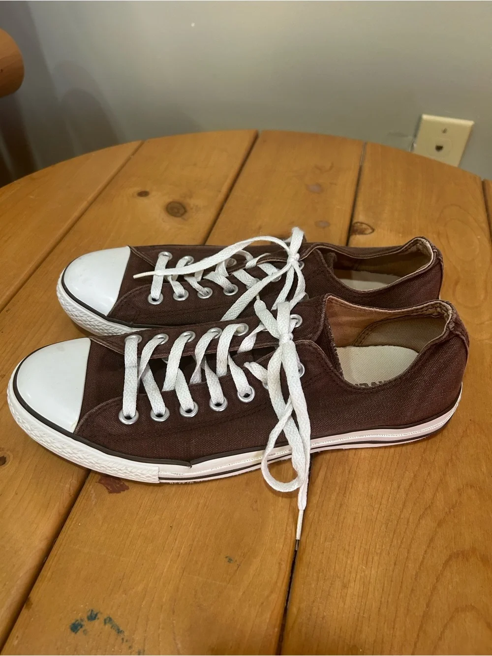 Converse Brown Canvas Low-Top Sneakers with White Toe Cap - Picture 3 of 4